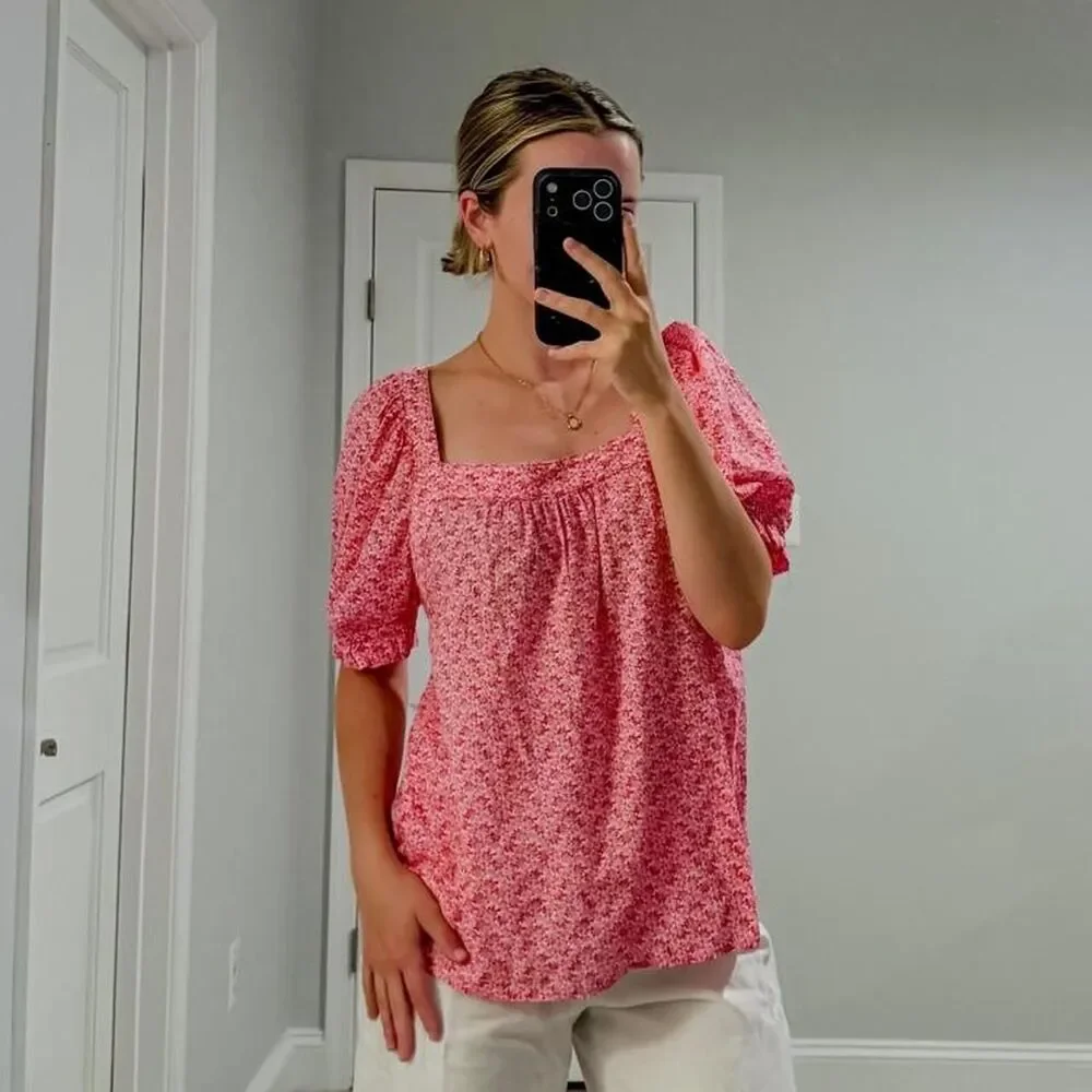 Loft Women's Pink and White Blouse